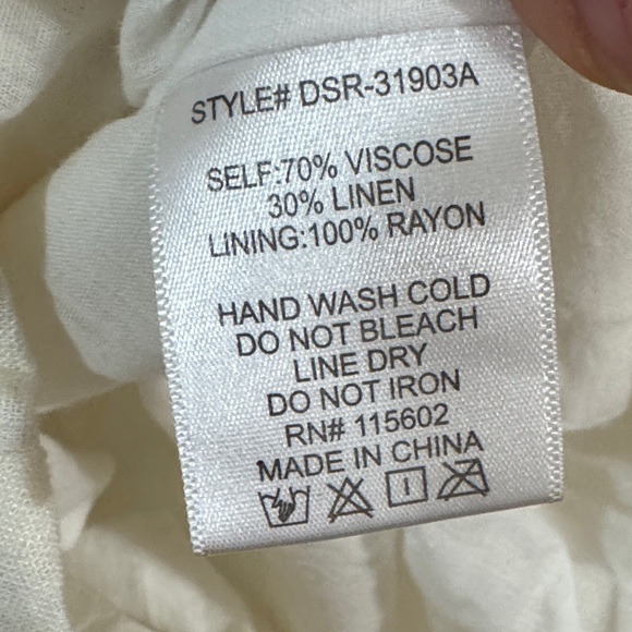 Linen Blend Button-Front Romper - Picture 4 of 7